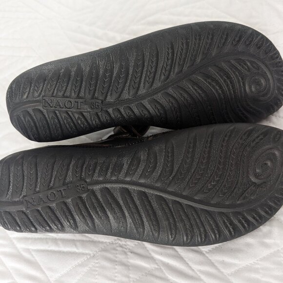 Naot Kieri Gray Marble Suede/Foggy Gray Leather/Mirror Leather Mary Jane style - Picture 5 of 5